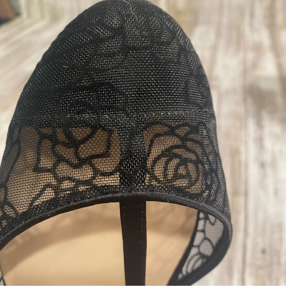 Chinese Laundry Black Lace T strap Flats Sz 11